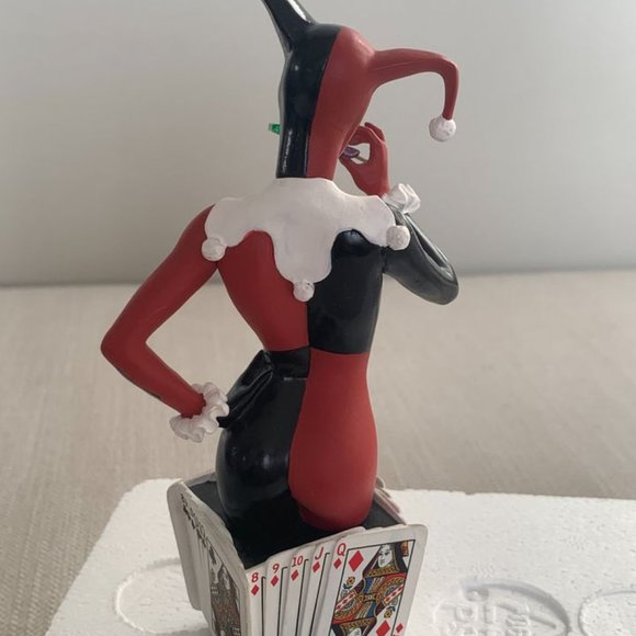 Harley Quinn Woman of DC Comic Universe Bust Statue - Picture 6 of 9